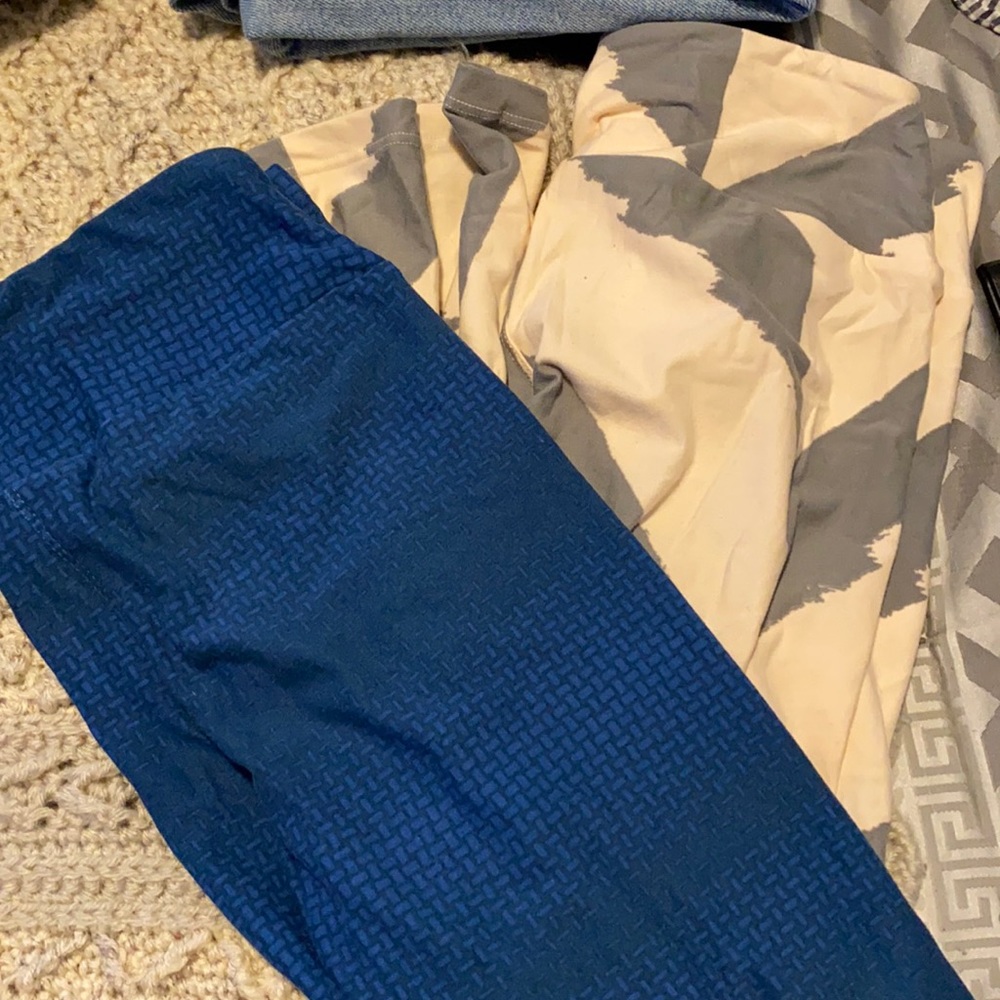 Lularoe leggings one size fits 2-10